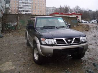 1999 Nissan Safari Pictures