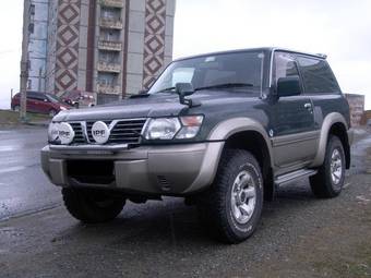 1999 Nissan Safari Wallpapers