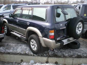 1999 Nissan Safari Pictures