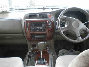 1999 Nissan Safari Photos