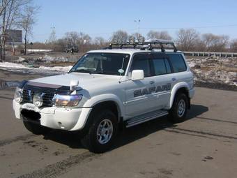 1999 Nissan Safari Pictures