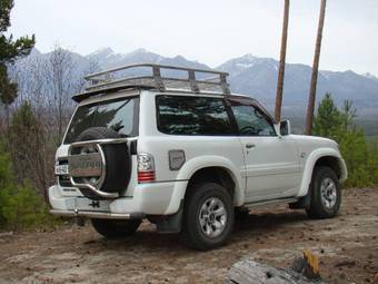 1999 Nissan Safari Pictures