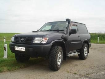 1999 Nissan Safari Pics