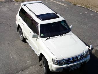 1999 Nissan Safari Pictures