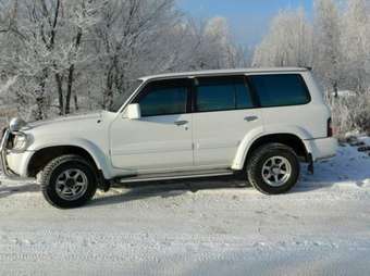 2000 Nissan Safari