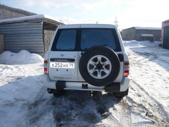 2000 Nissan Safari Photos