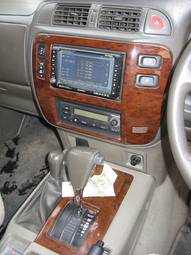 2000 Nissan Safari Pictures