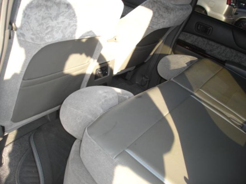 2001 Nissan Safari