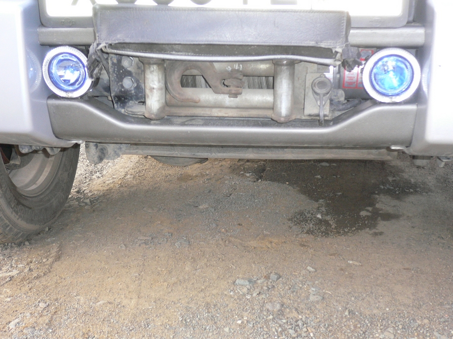 2001 Nissan Safari Pictures