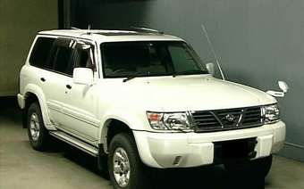 2001 Nissan Safari Pictures