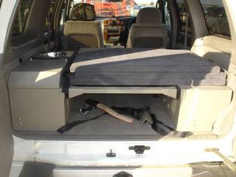 2001 Nissan Safari Photos