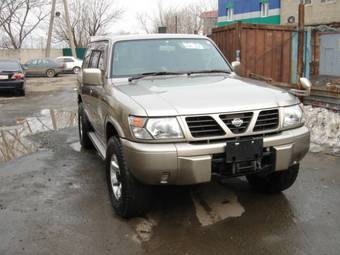 2001 Nissan Safari Pictures