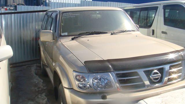 2002 Nissan Safari