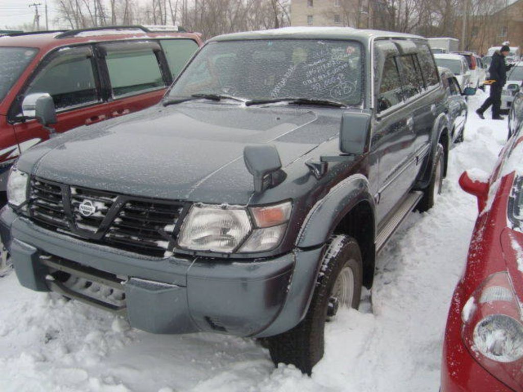 2002 Nissan Safari