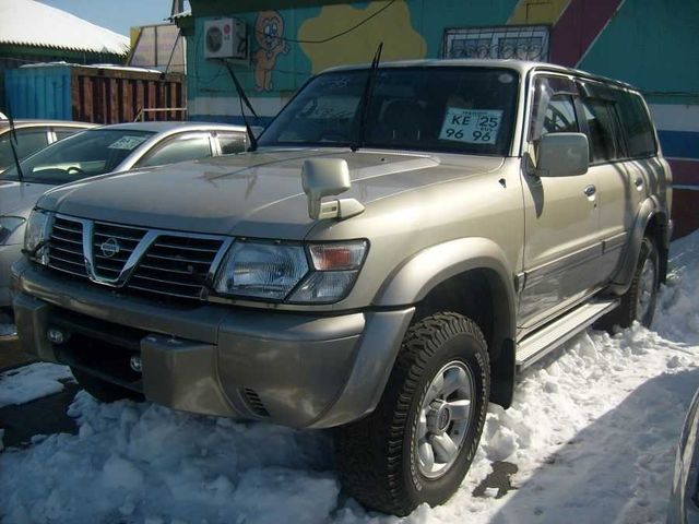 2002 Nissan Safari