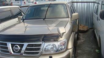 2002 Nissan Safari Pictures