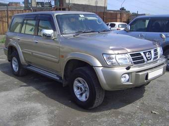 2002 Nissan Safari Pics