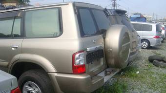 2002 Nissan Safari Photos