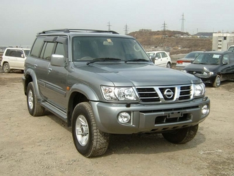 2003 Nissan Safari