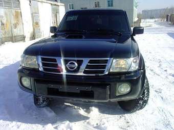 2003 Nissan Safari