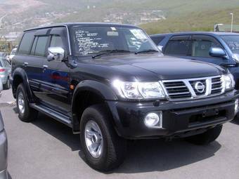 2003 Nissan Safari Pictures