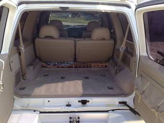 2003 Nissan Safari Images