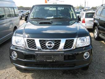 2007 Nissan Safari Images