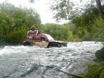 2009 Nissan Safari Photos