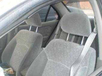2000 Nissan Sentra Images