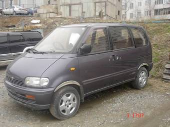 1992 Nissan Serena