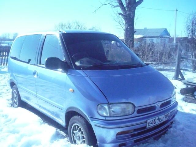 1992 Nissan Serena