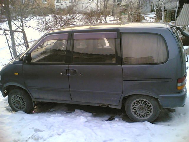 1992 Nissan Serena