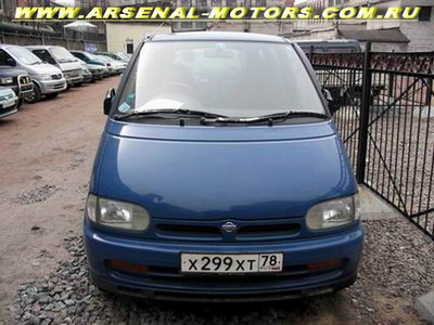 1993 Nissan Serena Pictures