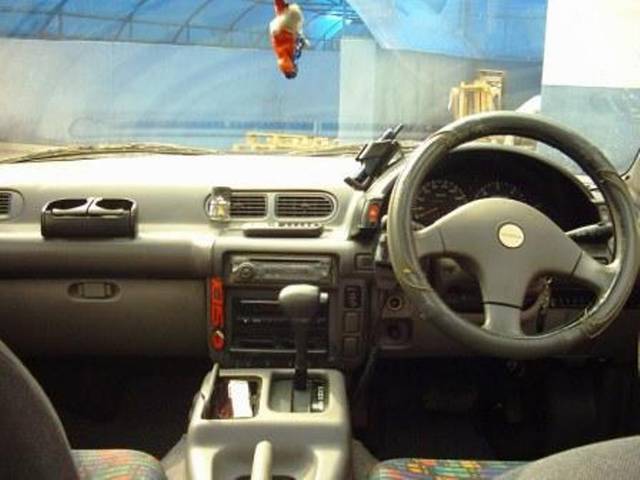 1994 Nissan Serena