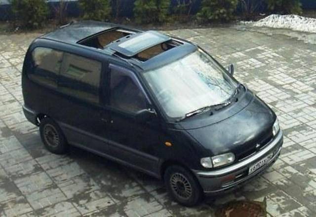 1994 Nissan Serena