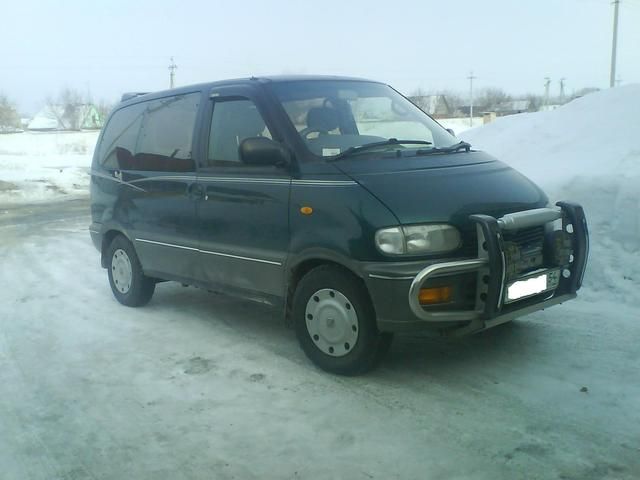 1996 Nissan Serena