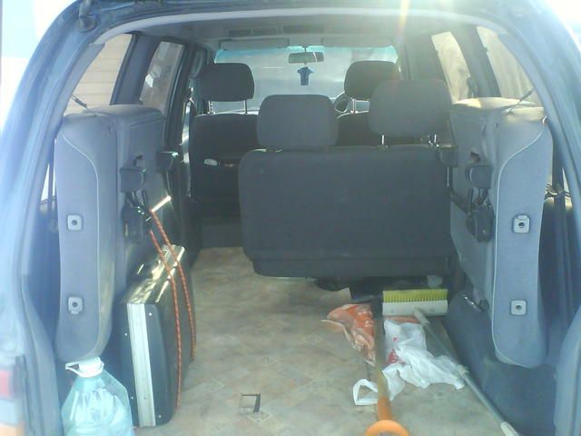 1996 Nissan Serena