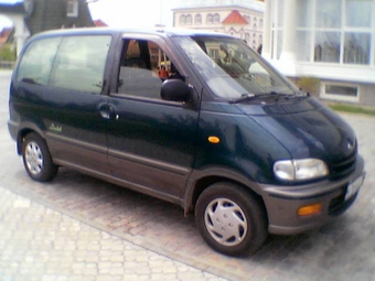 1997 Nissan Serena