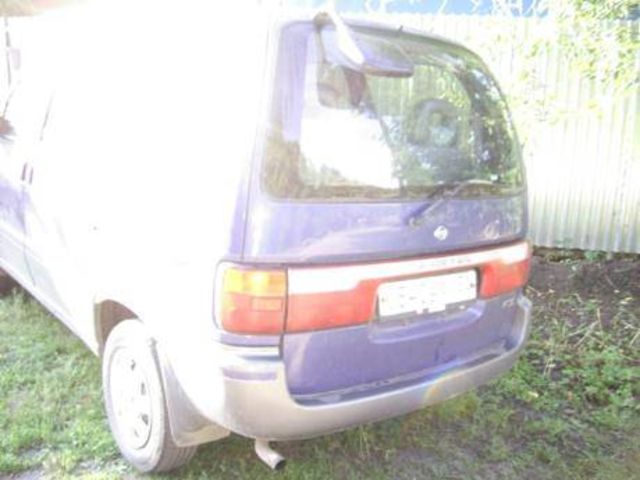 1997 Nissan Serena