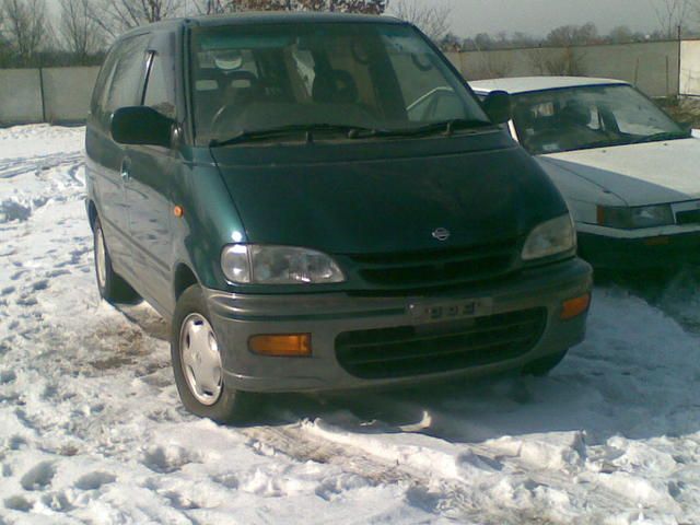 1997 Nissan Serena