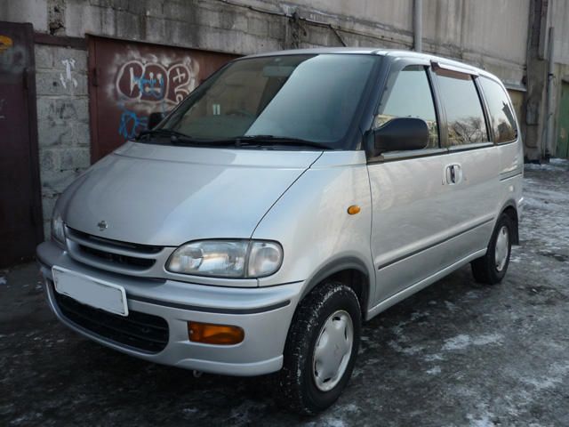 1997 Nissan Serena