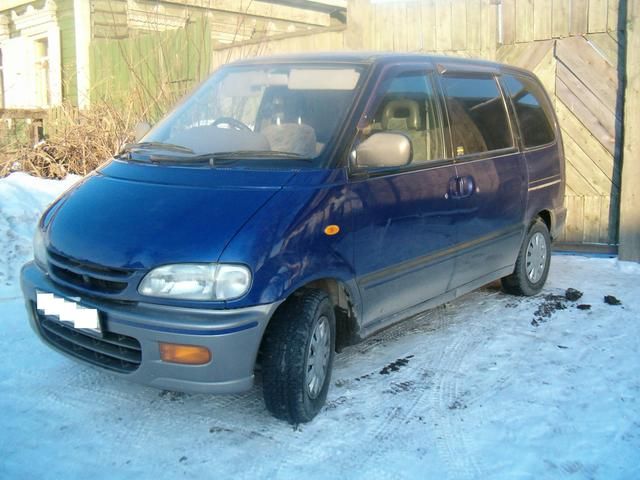 1997 Nissan Serena