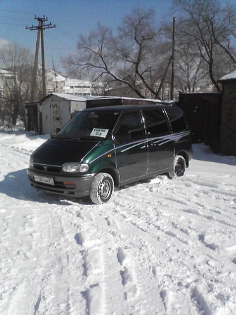 1998 Nissan Serena