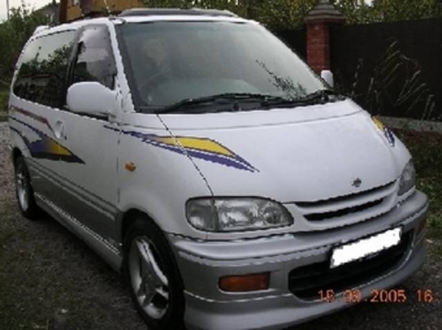 1998 Nissan Serena