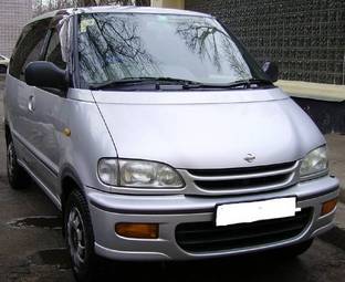 1998 Nissan Serena