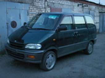 1998 Nissan Serena