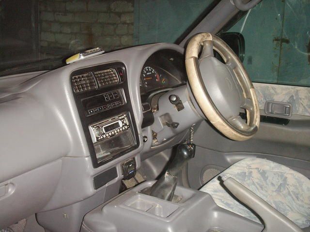 1998 Nissan Serena