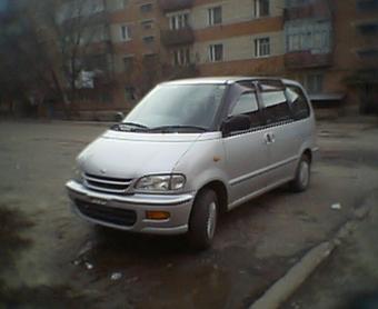 1998 Nissan Serena