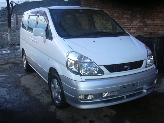 1999 Nissan Serena