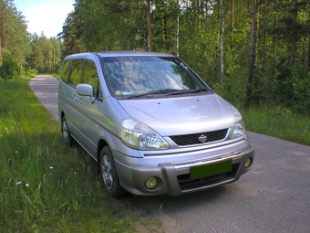 1999 Nissan Serena